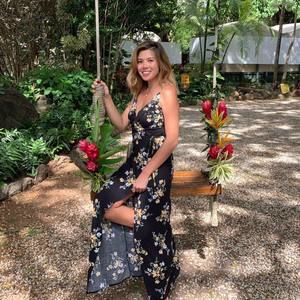 Meet your Posher, Sasina